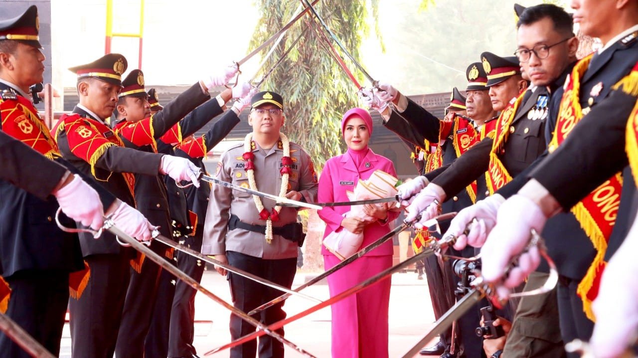 AKBP Adityawarman Resmi Jadi Kapolres Lamongan, Siap Jaga Kamtibmas Tetap Kondusif img 20260730 wa0031