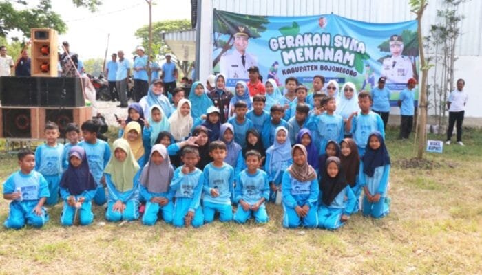 Krisis Air Jadi Perhatian, Pemkab Bojonegoro Perkuat Penghijauan Lewat Gerakan Tanam Pohon