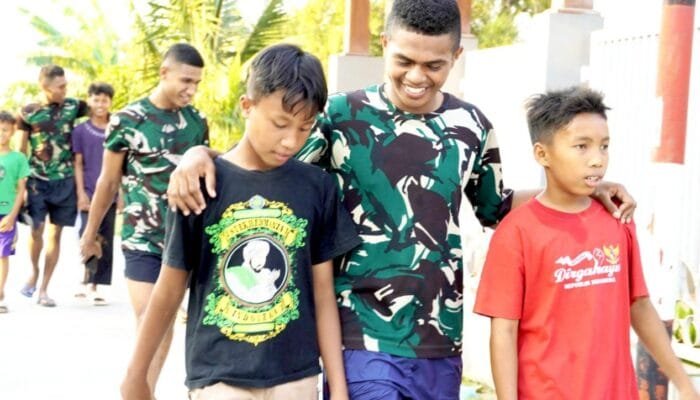 Jalan Beton TMMD 129 Bojonegoro Selesai, Senyum Anak Desa Tak Terbendung