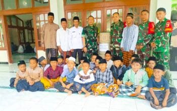 TMMD 129 Bojonegoro: Takmir Masjid Nur Rohman Bersyukur Terima Bantuan Karpet dari Tim Wasev