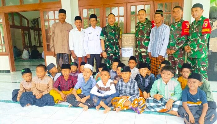 TMMD 129 Bojonegoro: Takmir Masjid Nur Rohman Bersyukur Terima Bantuan Karpet dari Tim Wasev