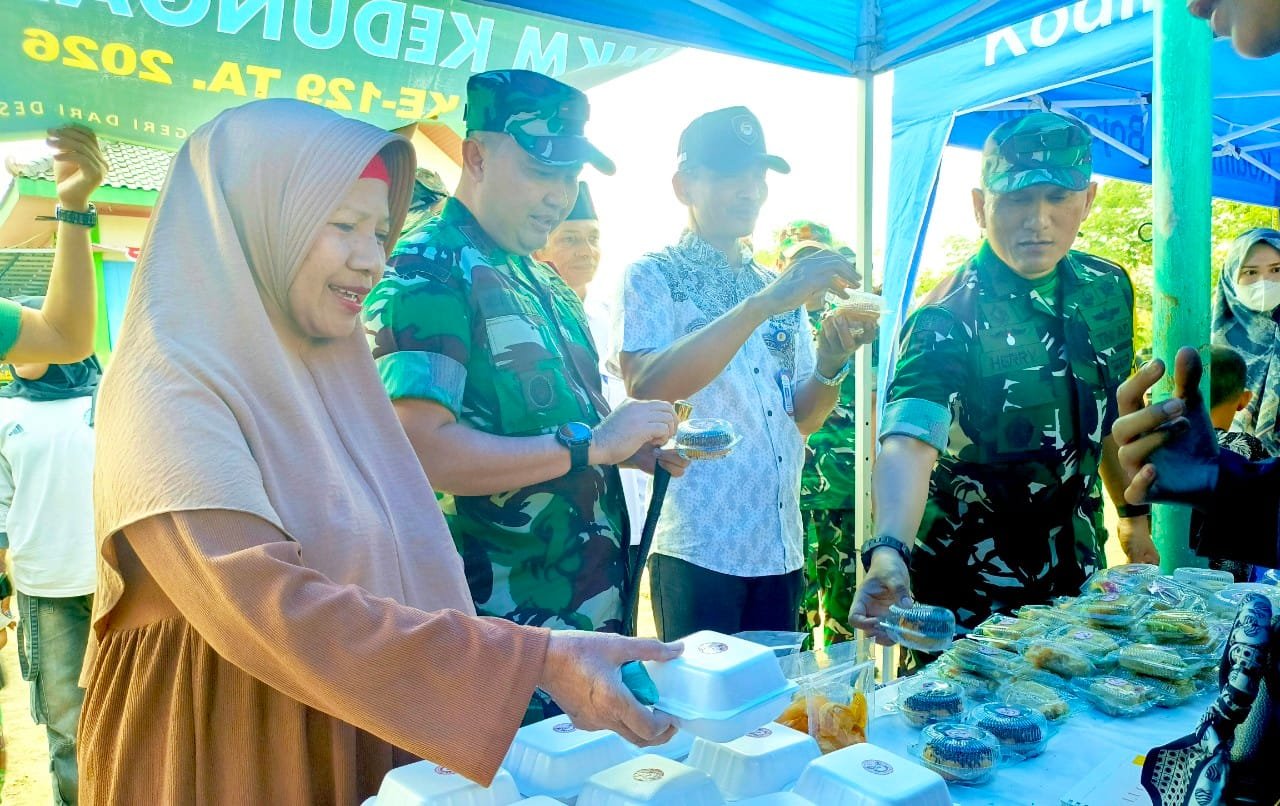 TMMD 129 Bojonegoro Perkuat Ekonomi Kerakyatan, Produk UMKM Kesongo Dipuji Tim Wasev img 20260801 wa0038