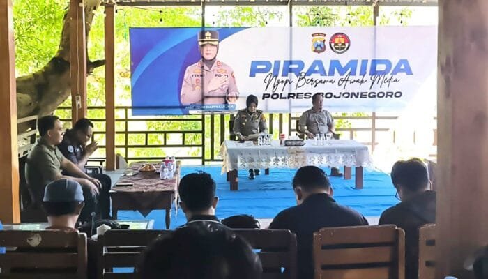 Ngopi Bareng Wartawan, Kapolres Bojonegoro Buka Kolaborasi