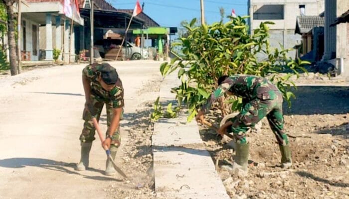 TNI dan Warga Kompak, Drainase TMMD 129 Bojonegoro Dikebut