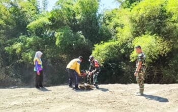 Peduli Lingkungan, TMMD Bojonegoro Gandeng DLH Hijaukan Bantaran Sungai Desa Kesongo
