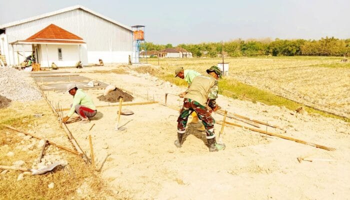 TMMD Bojonegoro Bangun Pondasi Lapak PKL, Ekonomi Warga Digeliatkan