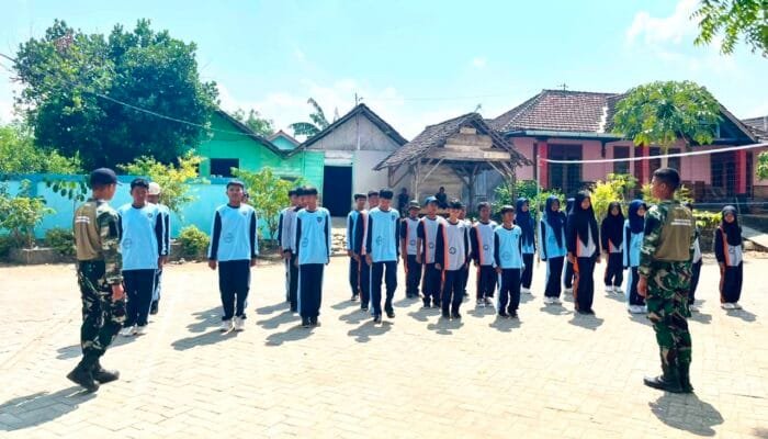 Satgas TMMD Bojonegoro Bentuk Karakter Pelajar Lewat Latihan PBB
