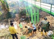 TMMD Bojonegoro Turun Tangan, Jembatan Brang Etan Makin Bersih