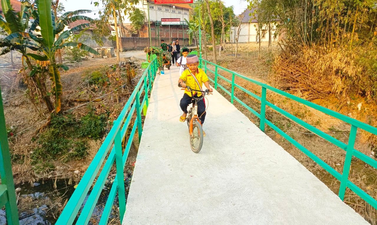Wajah Baru Jembatan Brang Etan, Hasil TMMD Bojonegoro Mulai Dirasakan Warga img 20260810 wa0022