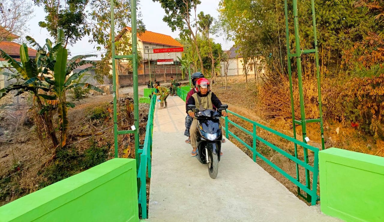 TMMD Bojonegoro 2026: Jembatan Brang Etan Kini Lebih Aman dan Nyaman Dilalui img 20260810 wa0027