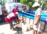 Air Mulai Sulit, PMI dan BPBD Bojonegoro Bantu Warga