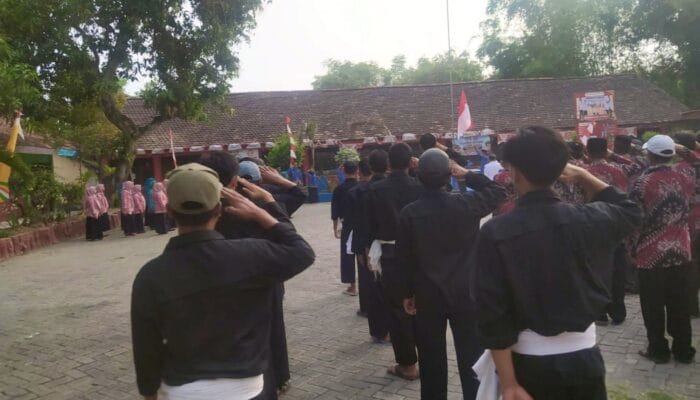 PSHT Bayemgede Kepohbaru Bojonegoro Kompak Ikuti Upacara HUT RI ke-81