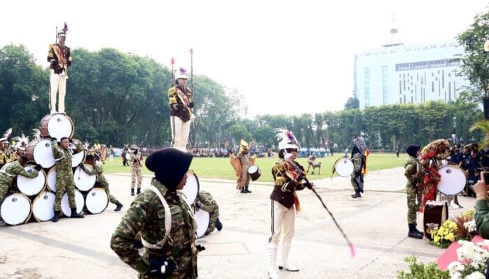 186 Taruna Turun ke Jalan, Parade Gemantara Bikin Warga Bojonegoro Terpukau