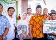 9.932 Warga Dukun Gresik Dapat Beras, BLT Rp900 Ribu Juga Cair