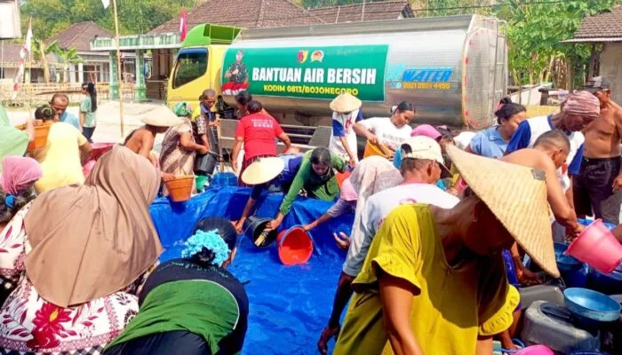 Tlogohaji Bojonegoro Mulai Kekurangan Air, Bantuan 8.000 Liter Akhirnya Tiba
