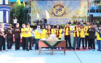 SMAN 1 Bojonegoro Berbagi untuk “Anak Surga” di Momen Dies Natalis ke-78