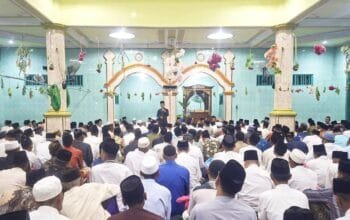 Meriahnya Maulid Nabi di Lengkong Bojonegoro, Halaman Masjid Jadi Lautan Sholawat
