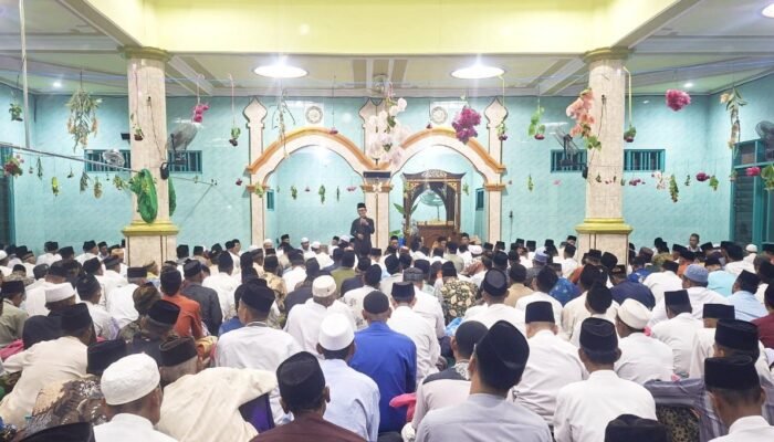 Meriahnya Maulid Nabi di Lengkong Bojonegoro, Halaman Masjid Jadi Lautan Sholawat