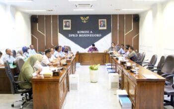 3 Dekade Tak Selesai, Nasib Tanah Warga Terdampak Jembatan Glendeng Dibawa ke DPRD Bojonegoro