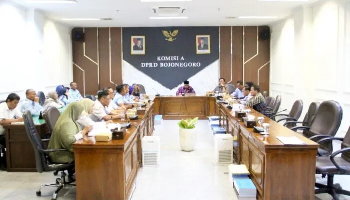 3 Dekade Tak Selesai, Nasib Tanah Warga Terdampak Jembatan Glendeng Dibawa ke DPRD Bojonegoro