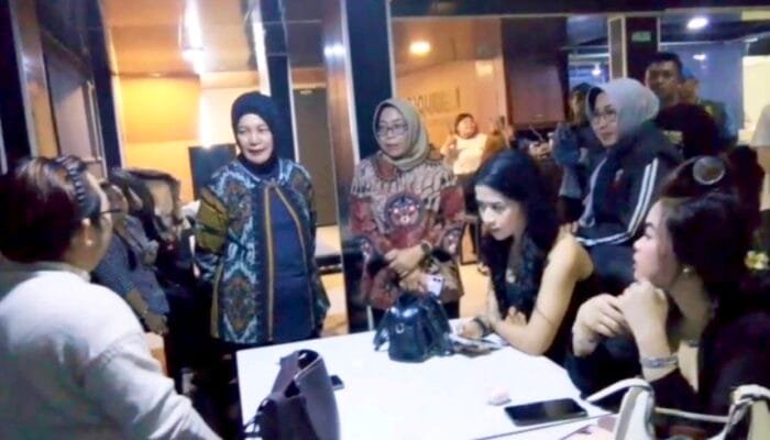 Sidak Maraton Hiburan Malam di Bojonegoro: Izin Dibongkar, Kesehatan LC Diperiksa