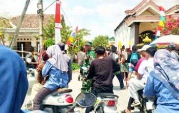 Meriah, 8.000 Peserta Banjiri Karnaval Kemerdekaan di Padenganploso Lamongan