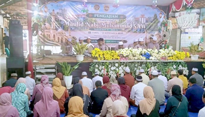 Maulid Nabi 1448 H di Terminal Rajekwesi Bojonegoro, Ustaz Ingatkan Keteladanan Rasul