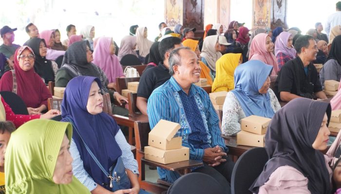 359 Calon Penerima Bantuan Usaha Dikumpulkan, Bupati Bojonegoro Beri Pesan Penting