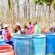 Peduli Kebutuhan Warga, Brigif TP 33 dan SMPN 5 Salurkan Air Bersih di Ngasem Bojonegoro