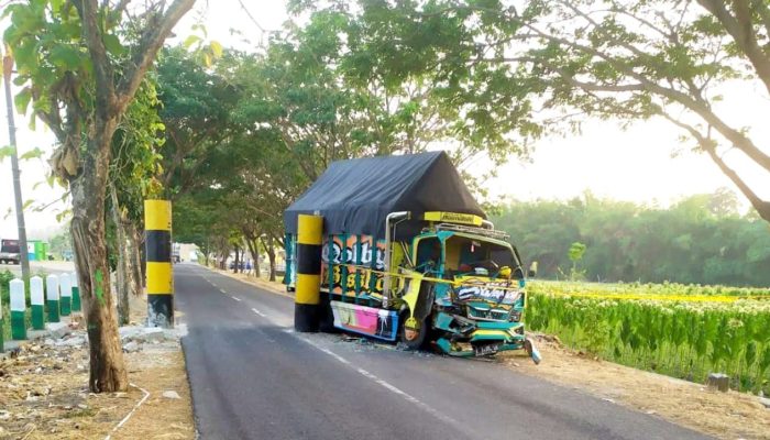Satlantas Polres Bojonegoro Ungkap Kronologi Truk Tabrak Portal di Kesongo