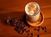Terjebak SKS dan Minum Kopi Tengah Malam, Ini Risiko yang Mengintai