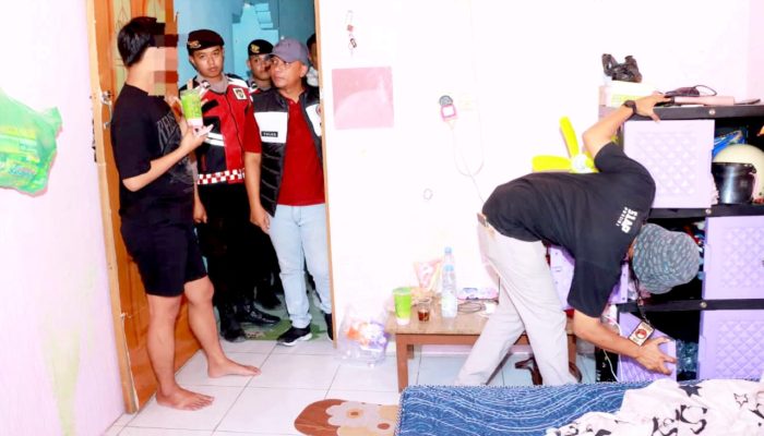 Polisi Gerebek Sejumlah Kos di Lamongan, 10 Penghuni Dites Urine