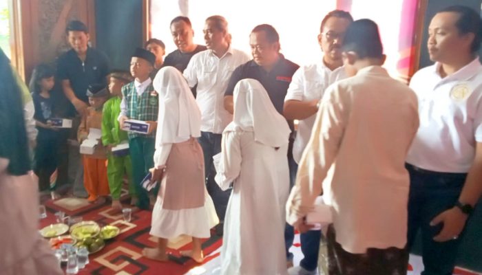 Momen HUT Kampung Berita, GAS Bojonegoro dan Media Ini Berbagi Kebahagiaan
